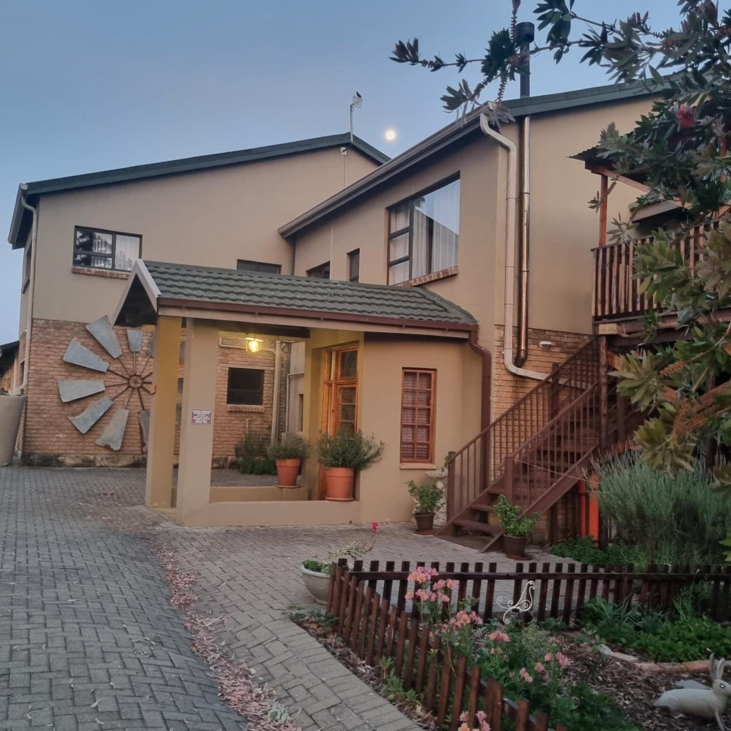 Отель The Fat Mulberry Guest Farm Фурисбург Экстерьер фото